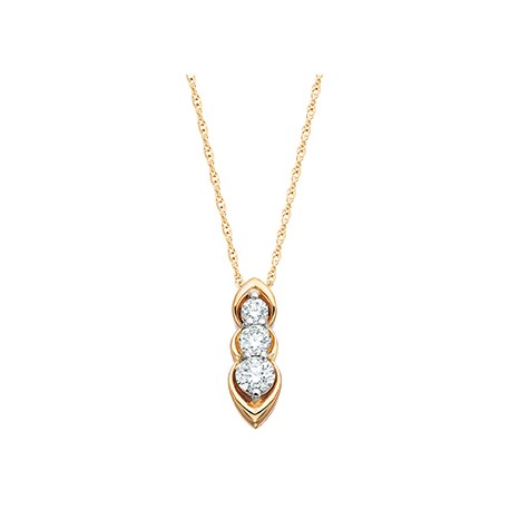 M48 Reg 1275.00 14TT 3 diamond pendant 