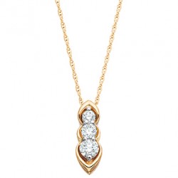 M49 Reg 2250.00 14TT diamond pendant 