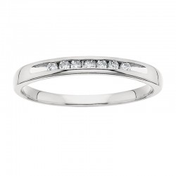 A40W- 1/10tw 7 Diamond Ring