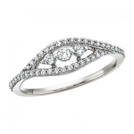 V020- Three Stone Ring .25tw