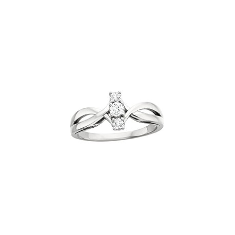 G62 14KW 3 STONE VERTICAL RING 1/4TW REG$1125